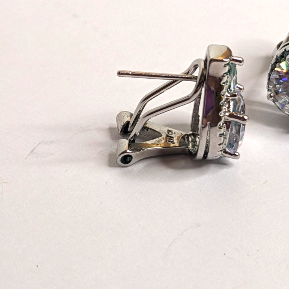 Elegant Teardrop CZ Leverback Earrings – Silver Tone - Picture 8 of 9